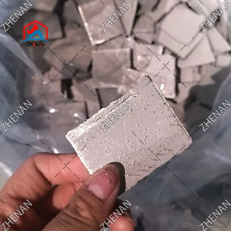 Gray-White Electrolytic Cobalt Flakes Gray-White Electrolytic Cobalt Flakes